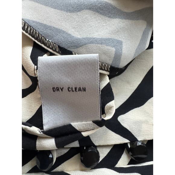 Vintage Talbots | 100% Silk Zebra Print Faux Wrap Blouse | Size 14 - Picture 8 of 8